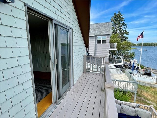 57 Green Street, Portsmouth, RI 02871