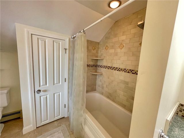 57 Green Street, Portsmouth, RI 02871