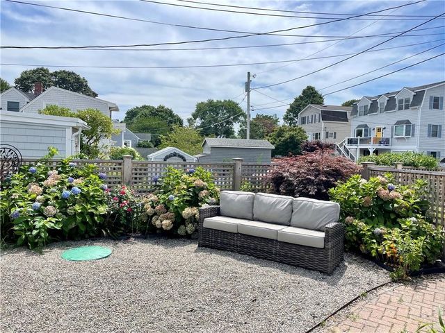 57 Green Street, Portsmouth, RI 02871
