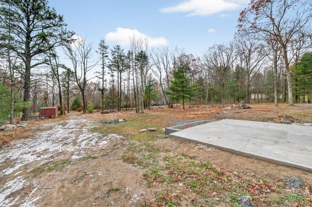 16 Nightingale Trail E, Wurtsboro, NY 12790