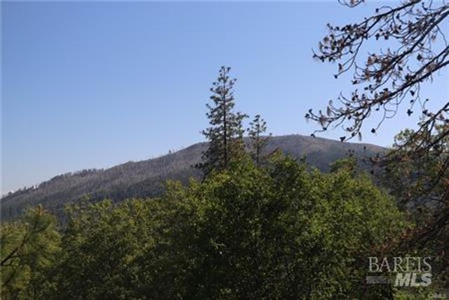 9714 St Helena Dr, Cobb, CA 95426