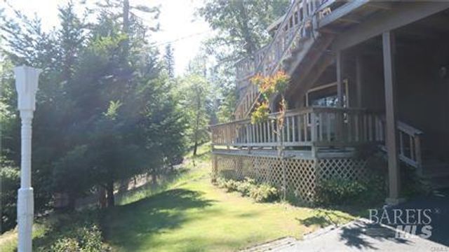9714 St Helena Dr, Cobb, CA 95426