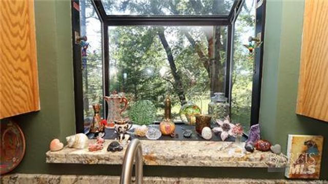 9714 St Helena Dr, Cobb, CA 95426