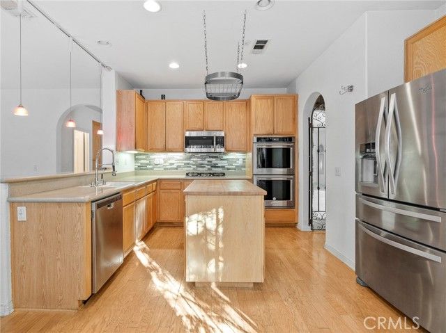 13118 Four Hills Way, Victorville, CA 92392