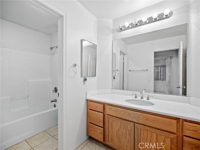 13118 Four Hills Way, Victorville, CA 92392