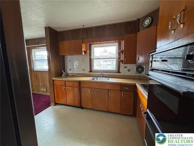 210 West Wabash Street, Allentown City, PA 18103