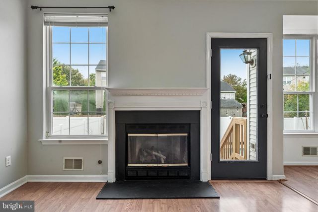 7 MOHAWK TRL, Burlington, NJ 08016