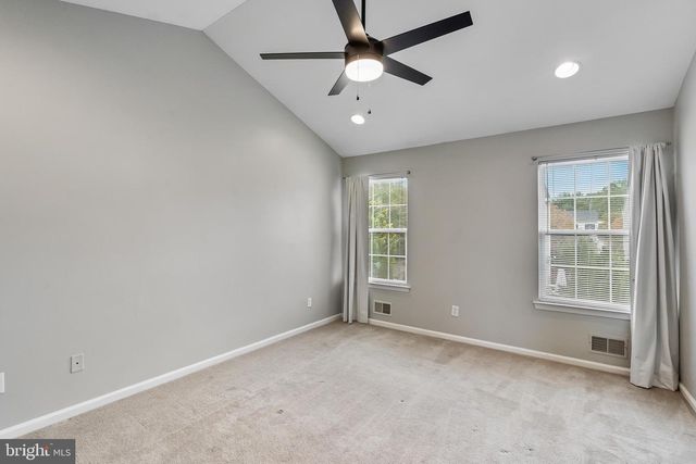 7 MOHAWK TRL, Burlington, NJ 08016