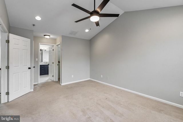 7 MOHAWK TRL, Burlington, NJ 08016