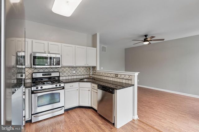 7 MOHAWK TRL, Burlington, NJ 08016