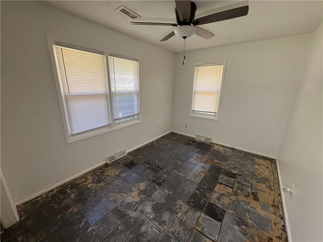 8511 E 110th Terrace, Kansas City, MO 64134