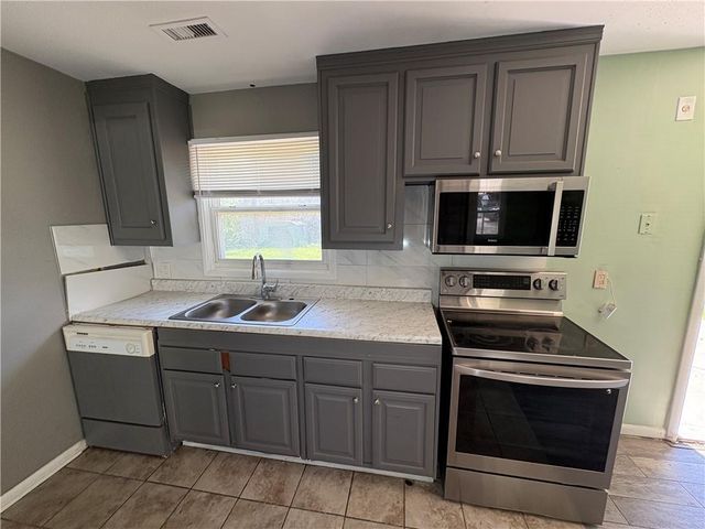 8511 E 110th Terrace, Kansas City, MO 64134