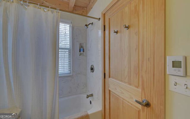 279 Collins Creek Road, Hiawassee, GA 30546