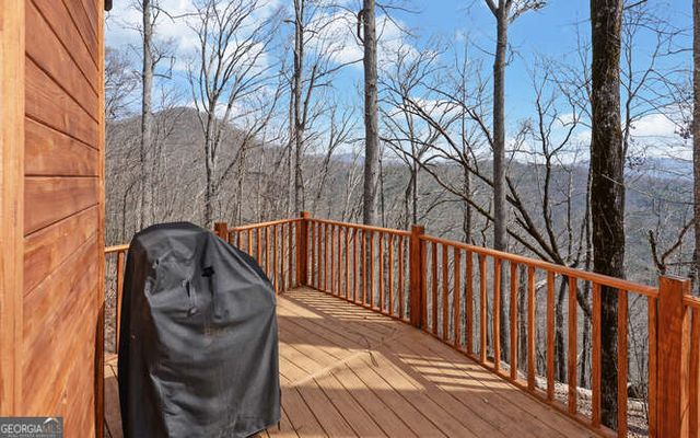 279 Collins Creek Road, Hiawassee, GA 30546