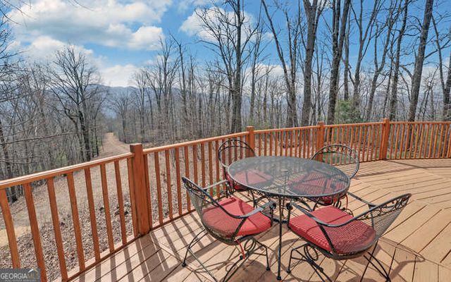 279 Collins Creek Road, Hiawassee, GA 30546