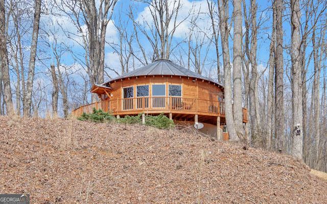 279 Collins Creek Road, Hiawassee, GA 30546