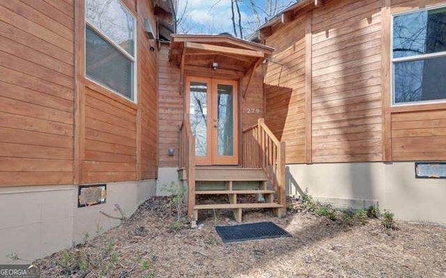 279 Collins Creek Road, Hiawassee, GA 30546