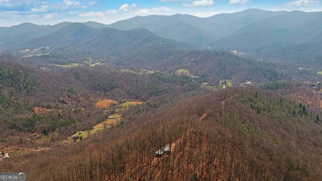 279 Collins Creek Road, Hiawassee, GA 30546