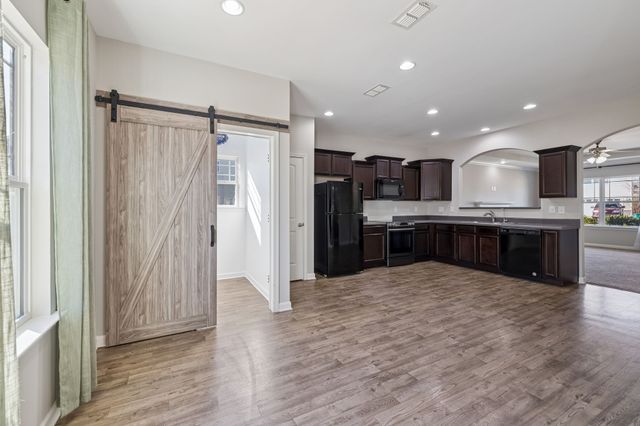 2145 Longhunter Chase Dr, Spring Hill, TN 37174