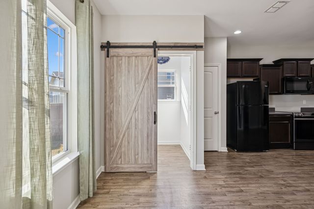 2145 Longhunter Chase Dr, Spring Hill, TN 37174