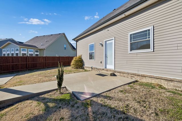 2145 Longhunter Chase Dr, Spring Hill, TN 37174