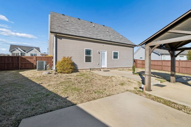 2145 Longhunter Chase Dr, Spring Hill, TN 37174