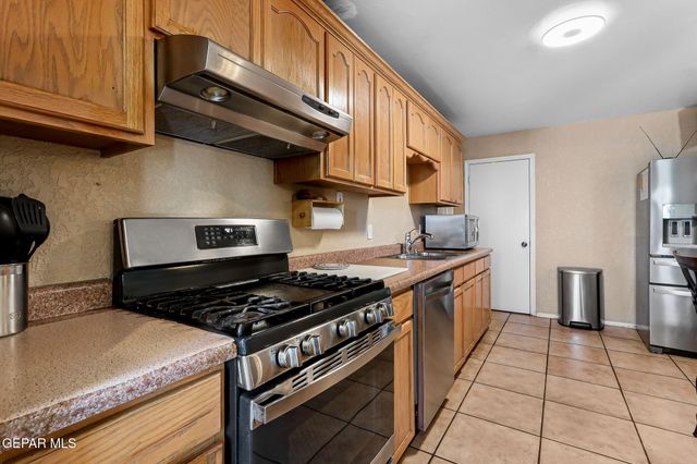 3104 Van Buren Avenue, El Paso, TX 79930