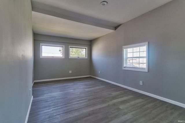 809 E Columbia Street, Evansville, IN 47711