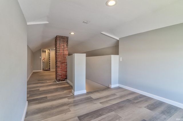 809 E Columbia Street, Evansville, IN 47711