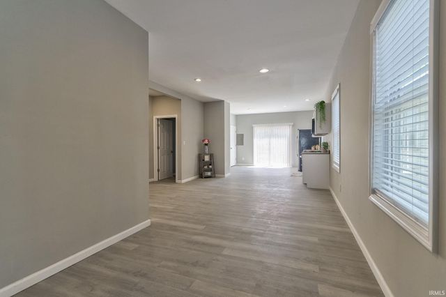 809 E Columbia Street, Evansville, IN 47711
