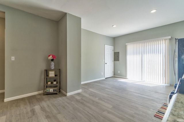 809 E Columbia Street, Evansville, IN 47711