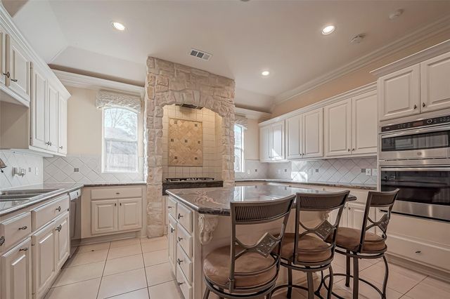 14010 Barnhart Boulevard, Houston, TX 77077
