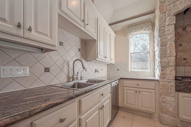 14010 Barnhart Boulevard, Houston, TX 77077