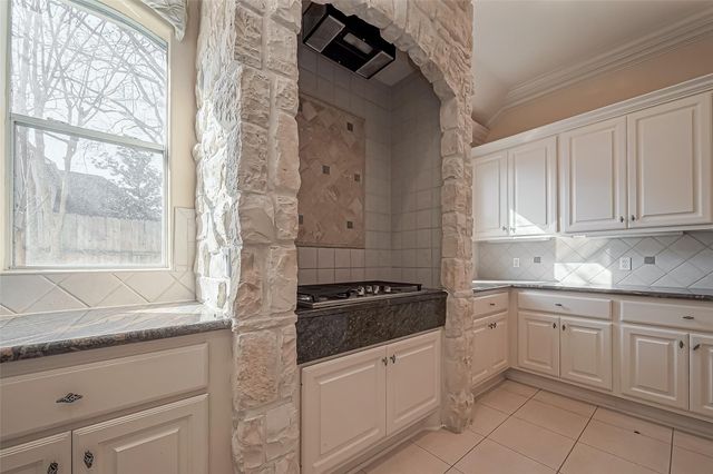 14010 Barnhart Boulevard, Houston, TX 77077