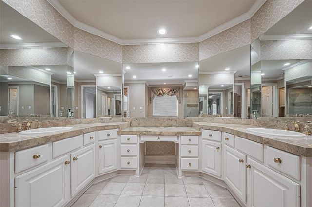 14010 Barnhart Boulevard, Houston, TX 77077