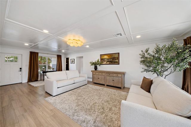 7746 WESTMORELAND DRIVE, Sarasota, FL 34243