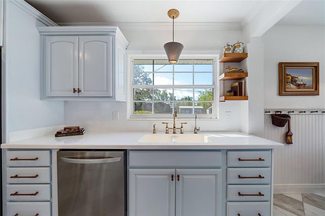 7746 WESTMORELAND DRIVE, Sarasota, FL 34243