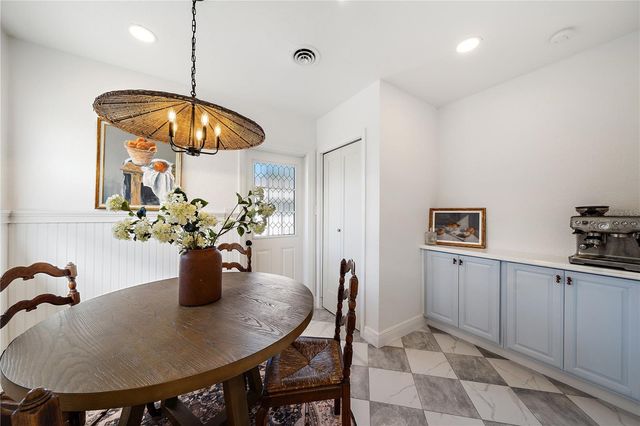 7746 WESTMORELAND DRIVE, Sarasota, FL 34243