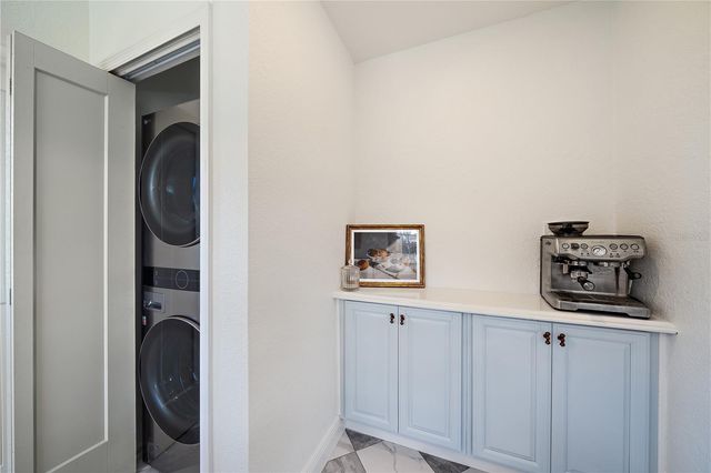 7746 WESTMORELAND DRIVE, Sarasota, FL 34243