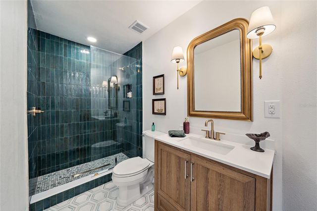 7746 WESTMORELAND DRIVE, Sarasota, FL 34243