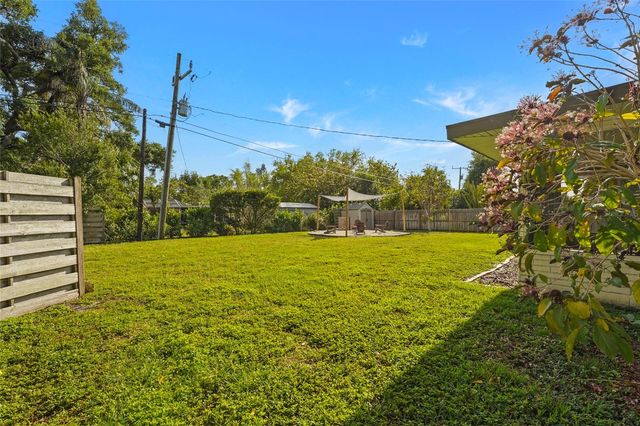 7746 WESTMORELAND DRIVE, Sarasota, FL 34243