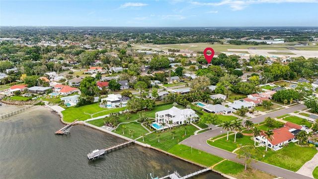7746 WESTMORELAND DRIVE, Sarasota, FL 34243