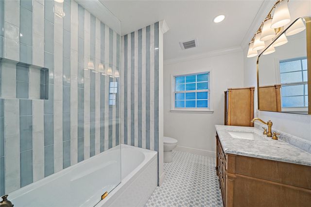 7746 WESTMORELAND DRIVE, Sarasota, FL 34243