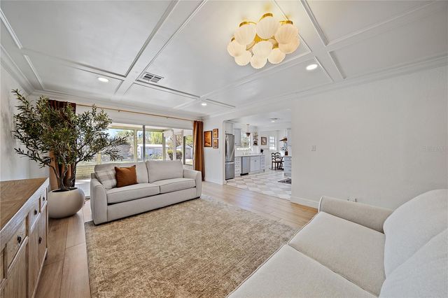 7746 WESTMORELAND DRIVE, Sarasota, FL 34243