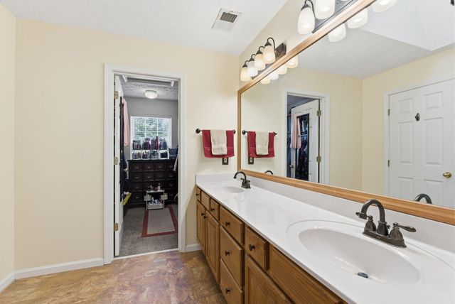 136 Wilderness Cove, Georgetown, KY 40324