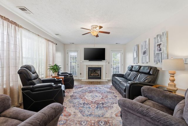 136 Wilderness Cove, Georgetown, KY 40324