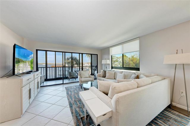 1510 1ST AVENUE W 205, Bradenton, FL 34205