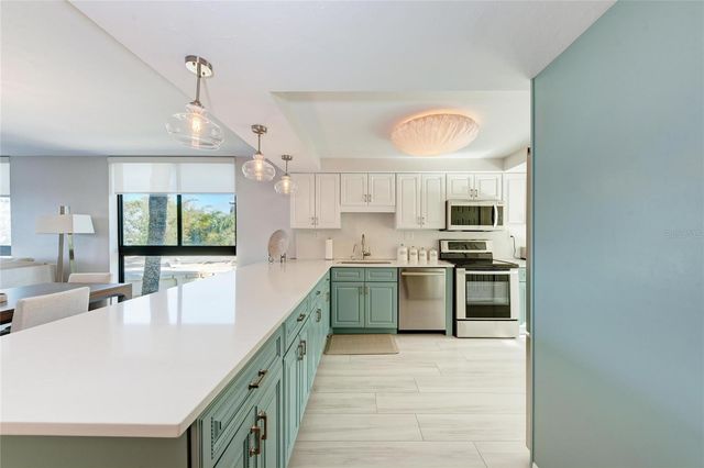 1510 1ST AVENUE W 205, Bradenton, FL 34205