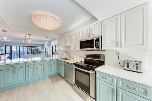 1510 1ST AVENUE W 205, Bradenton, FL 34205