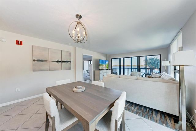 1510 1ST AVENUE W 205, Bradenton, FL 34205